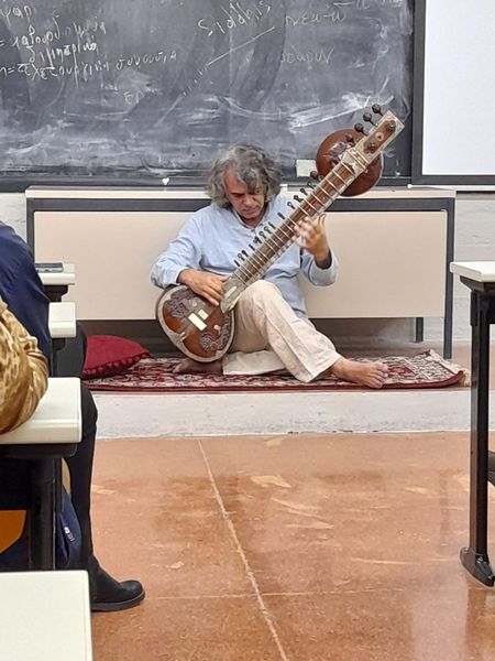 Ενημερωτικό Δελτίο-Διάλεξη του κ. Δημήτρη Ρουμελιώτη: «Κλασική Ινδική Μουσική»